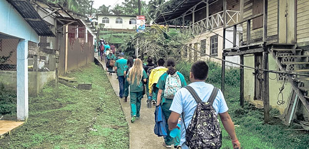 Volunteers in Panama.
